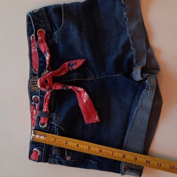 Justice 16 blue jean denim shorts with pink ribbon belt - Picture 7 of 7